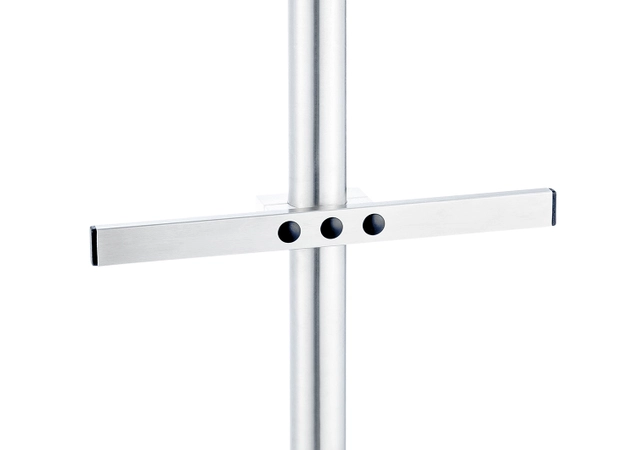 rail for single pole